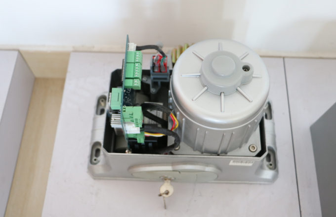 220v、110v Heavy Duty Sliding Gate Opener , Wire Control Electric Gate Motor
